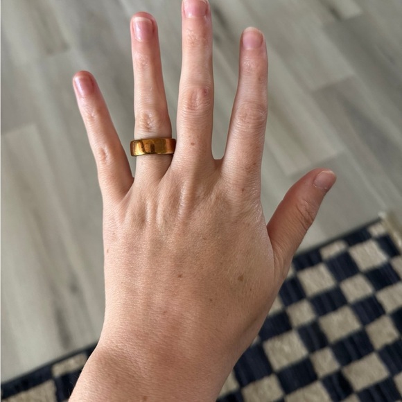 Oura Rose Gold Smart Ring size 7 - Picture 8 of 8